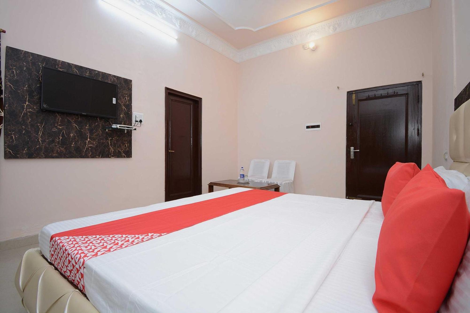 Hotel Asia Palace Pathānkot Exterior photo