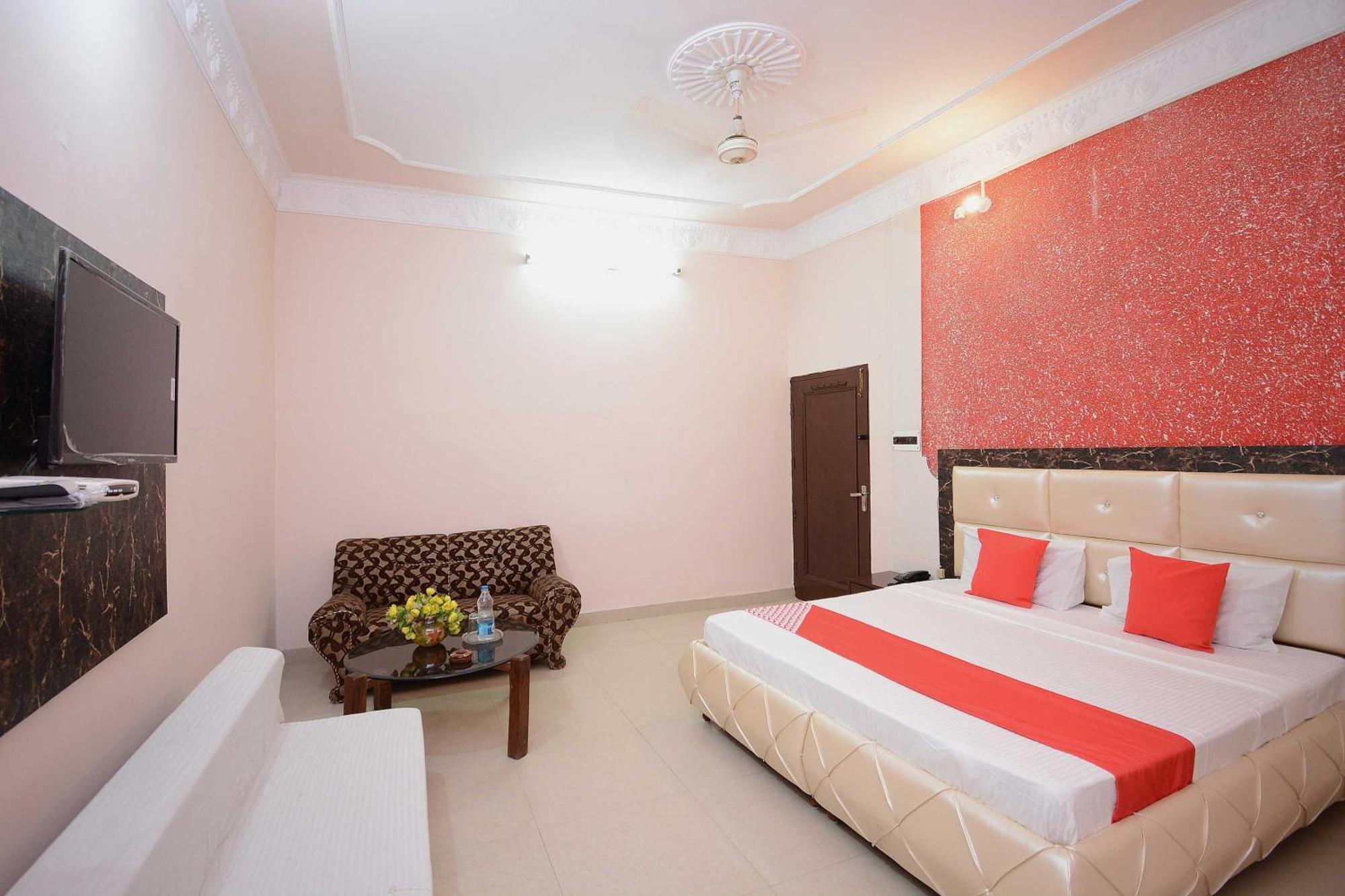 Hotel Asia Palace Pathānkot Exterior photo
