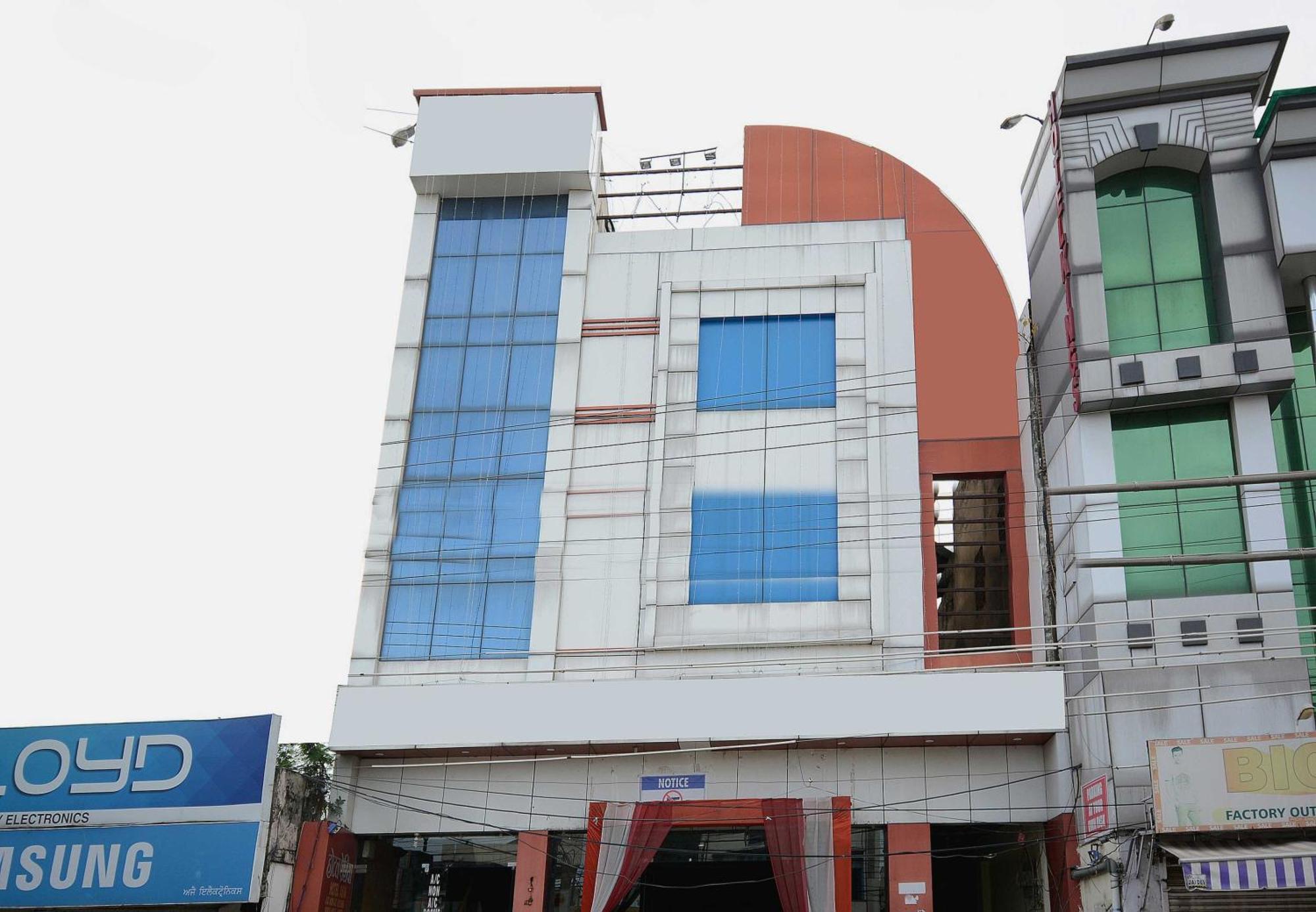 Hotel Asia Palace Pathānkot Exterior photo