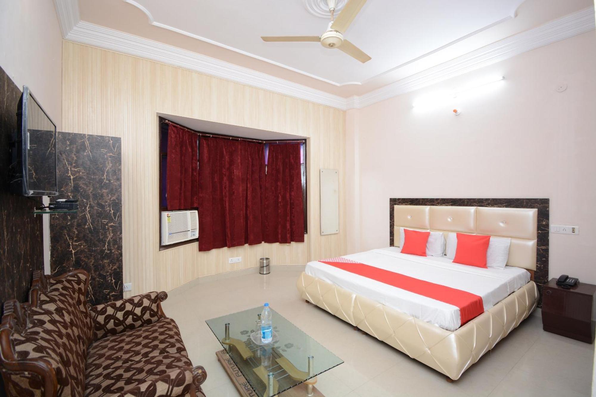 Hotel Asia Palace Pathānkot Exterior photo